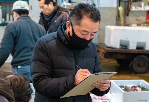 魚の仕入れ画像